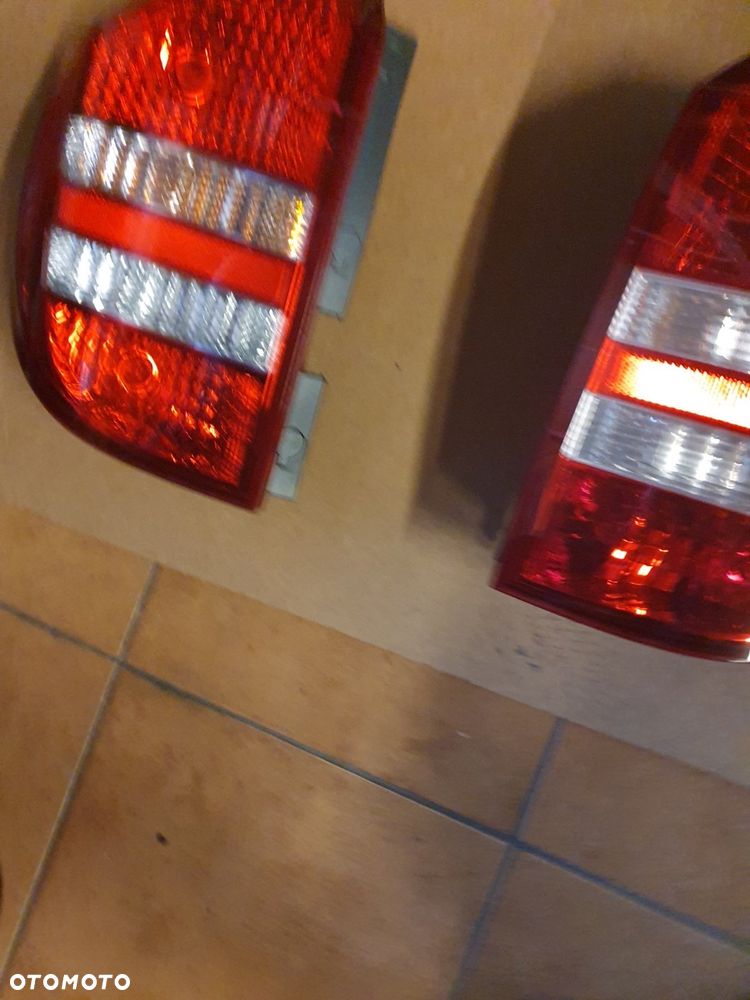 LAMPA P/L TYŁ KIA CEED 1 I KOMBI - 6
