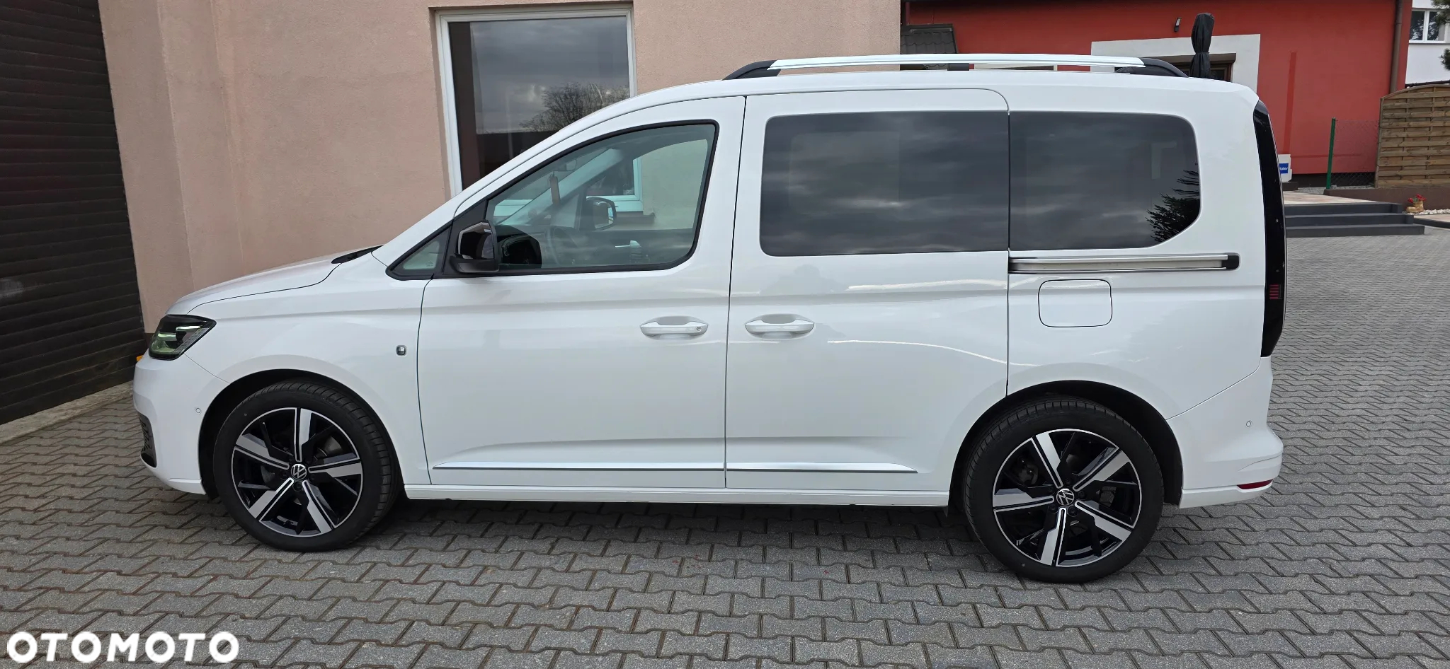 Volkswagen Caddy 2.0 TDI Style DSG - 10