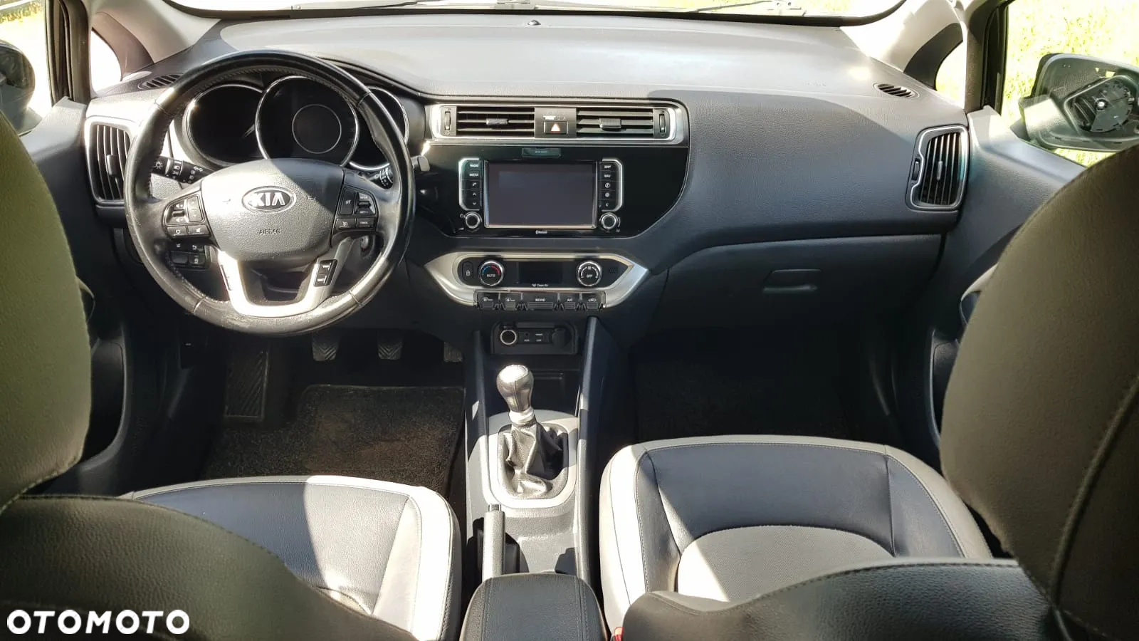 Kia Rio - 15