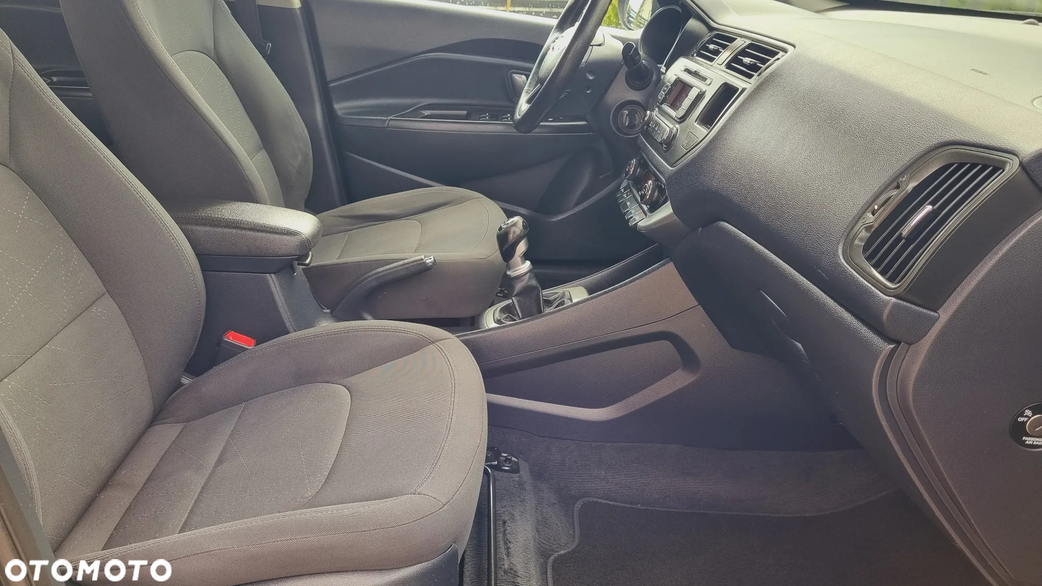 Kia Rio 1.4 Business Line Plus - 19
