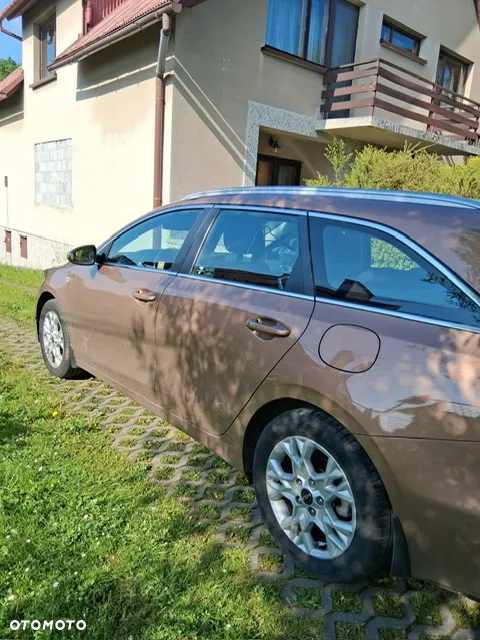 Kia Ceed 1.5 T-GDI M - 4