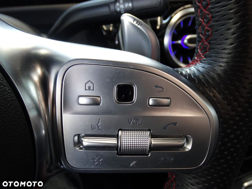 Mercedes-Benz CLA - 27