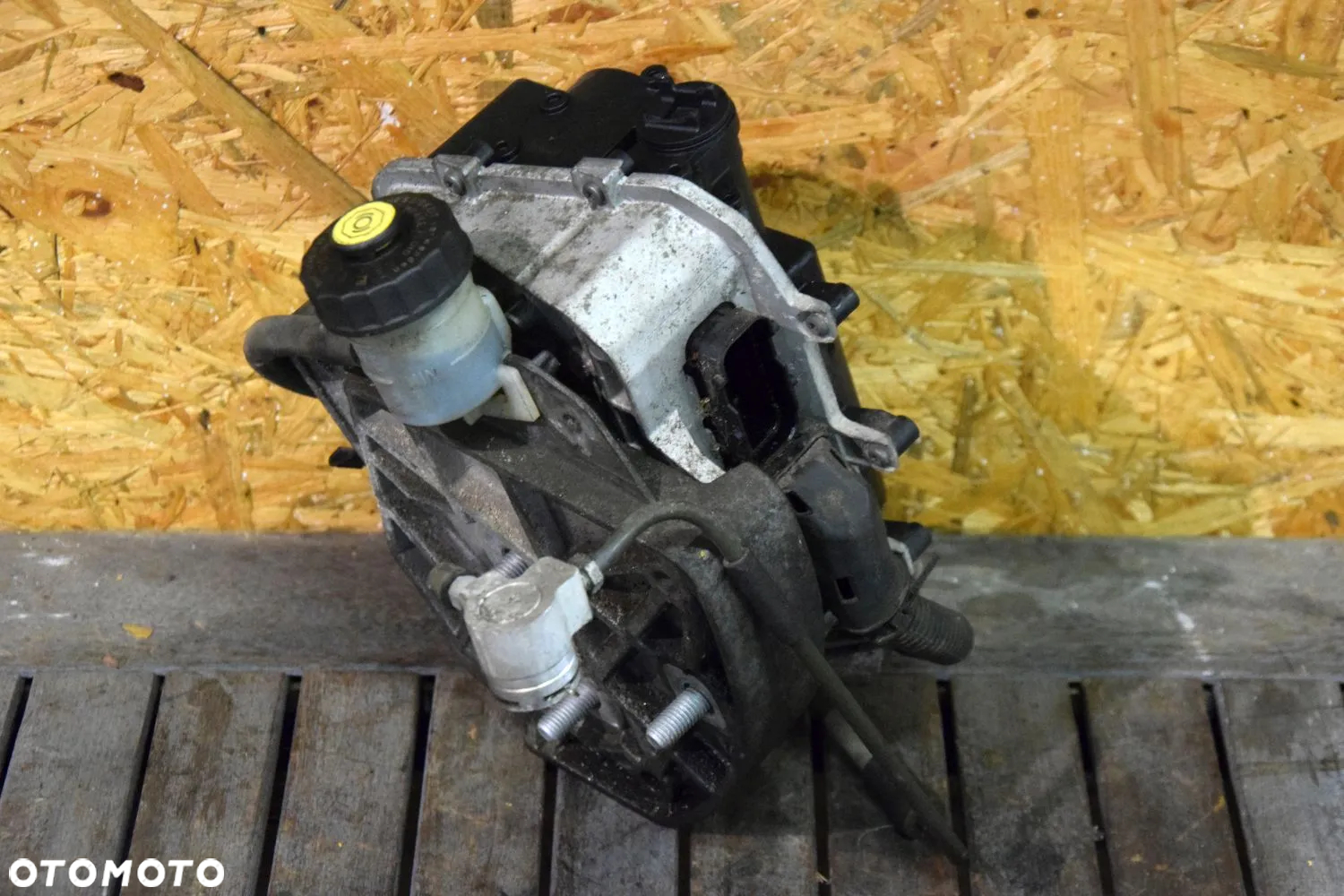 Opel Easytronic Wysprzęglik kompletny 55351164 BF Meriva Astra Zafira - 4