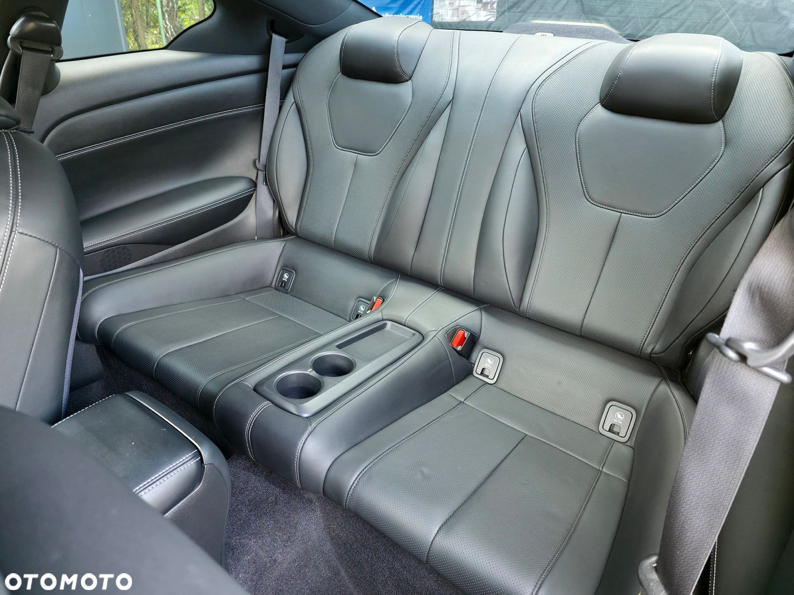 Infiniti Q60 - 15