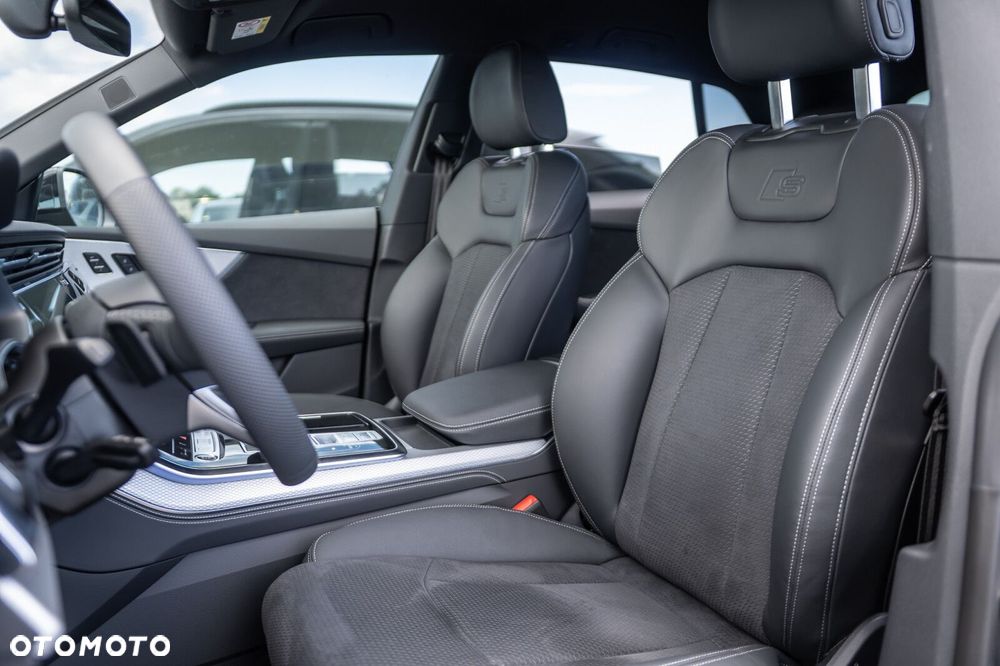 Audi Q8 - 14