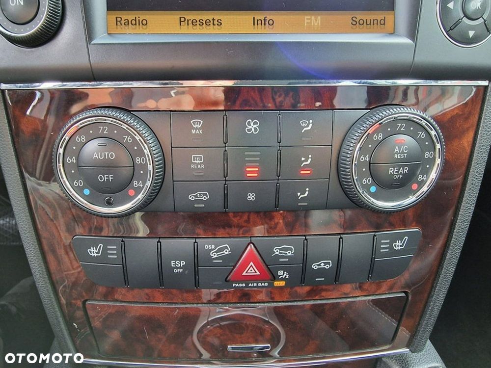 Mercedes-Benz GL - 25