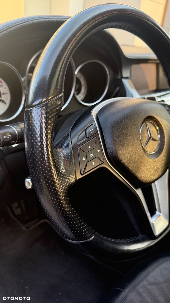 Mercedes-Benz CLS - 6