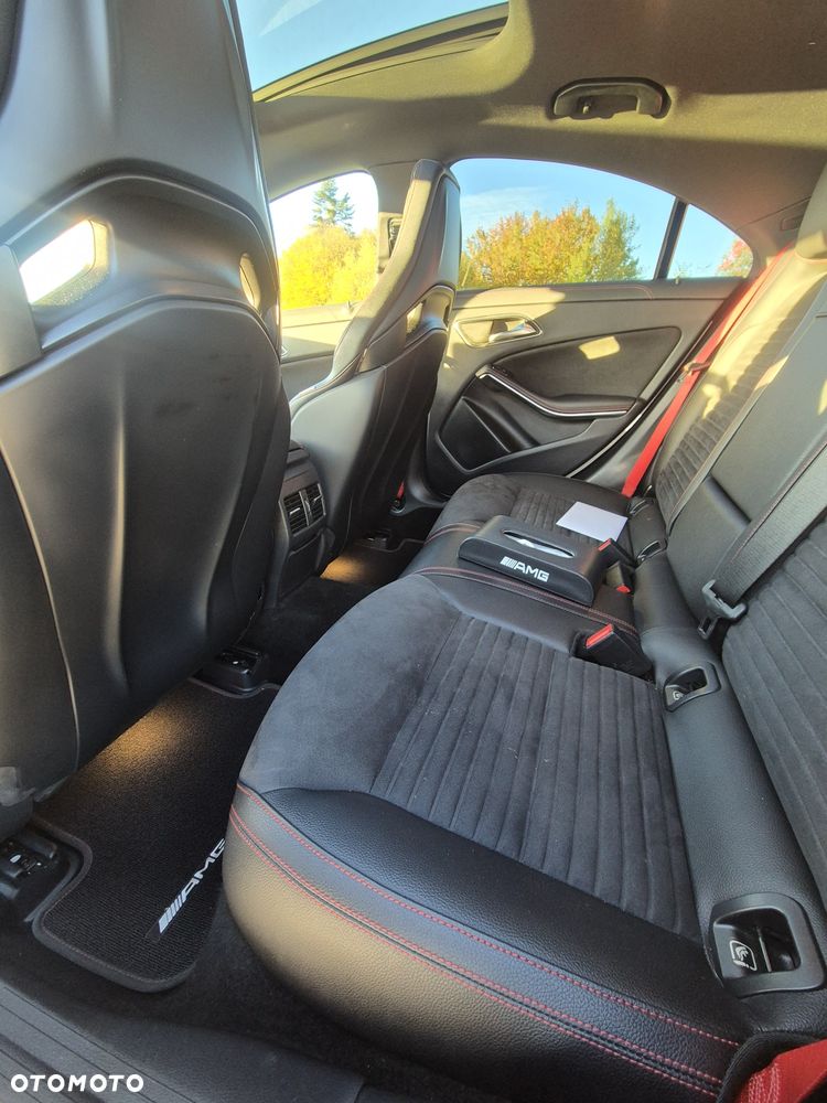 Mercedes-Benz CLA - 8