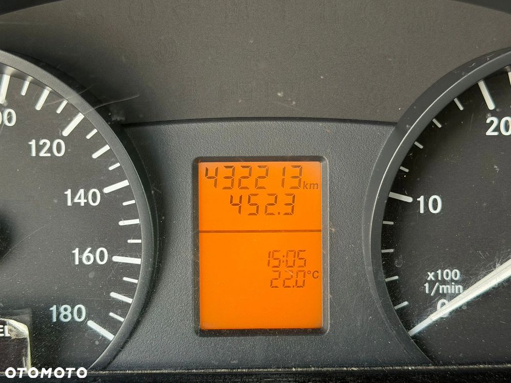 Mercedes-Benz Sprinter 516 - 18