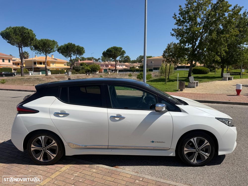 Nissan Leaf Tekna Two Tone - 3