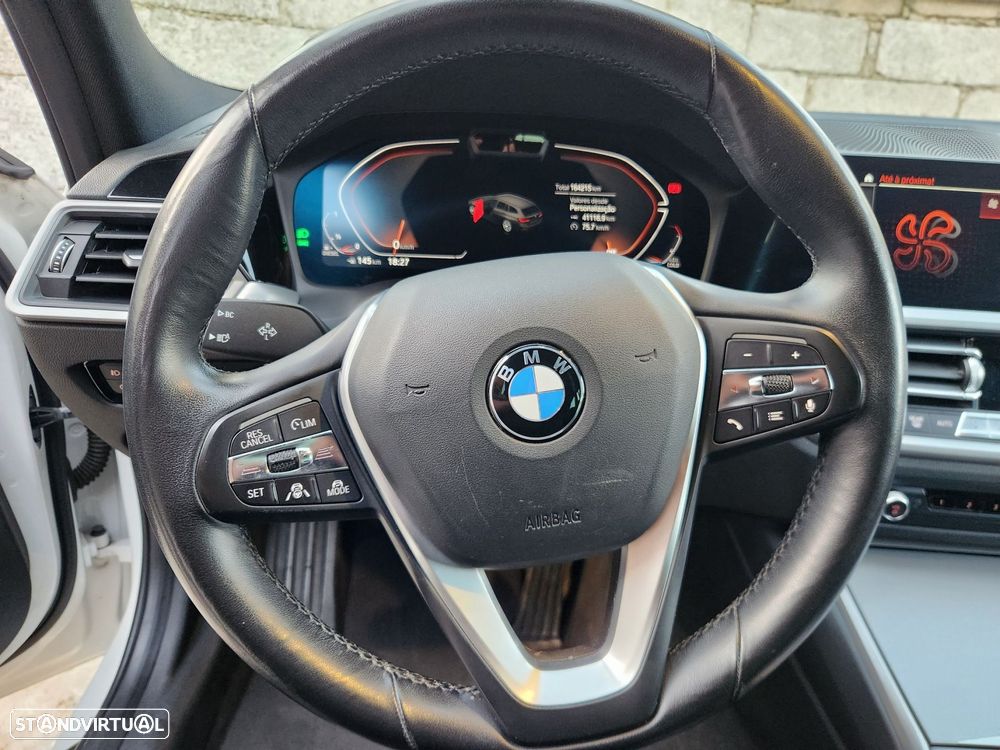BMW 320 d Touring Aut. - 29