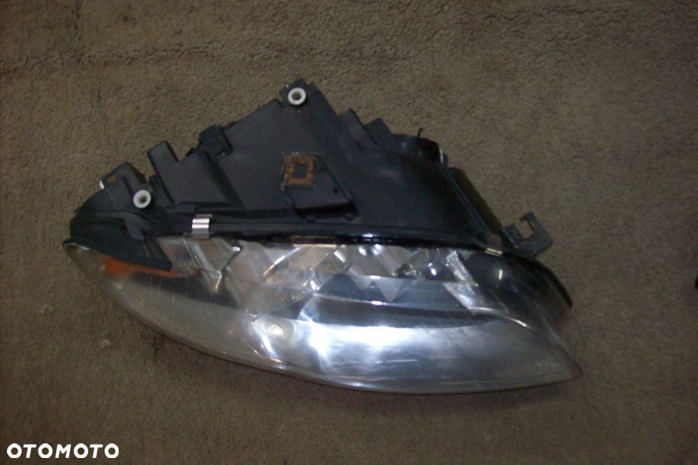 LAMPA PRZEDNIA PRAWA AUDI A4 B7 EUROPA - 5