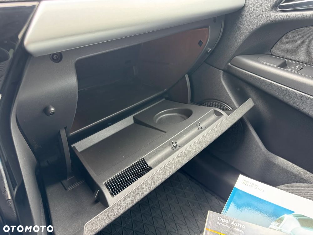 Opel Astra 1.6 Edition 111 Jahre - 27