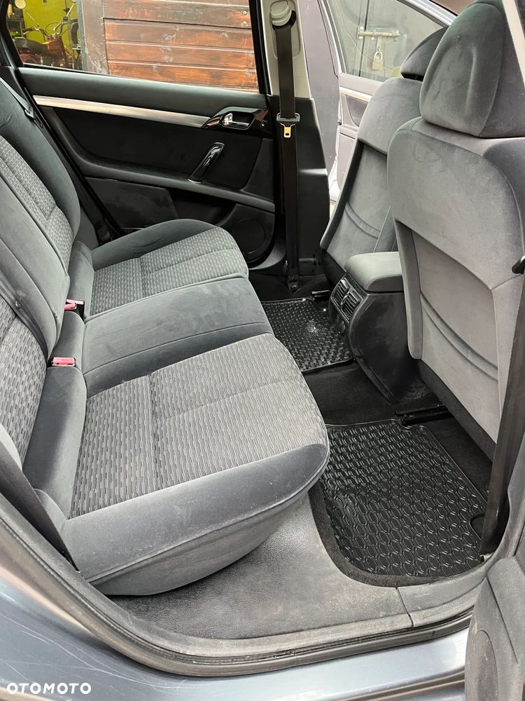 Peugeot 407 2.0 HDi Premium - 14