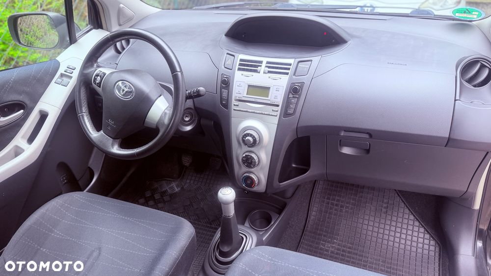Toyota Yaris 1.33 VVT-i Edition - 17