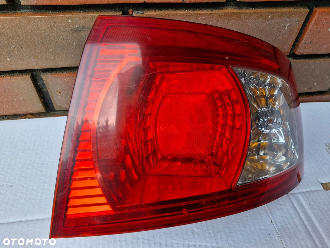 LAMPA TYŁ TYLNA Prawa Kia Magnetis 03-06r Wkład Lampy - 3