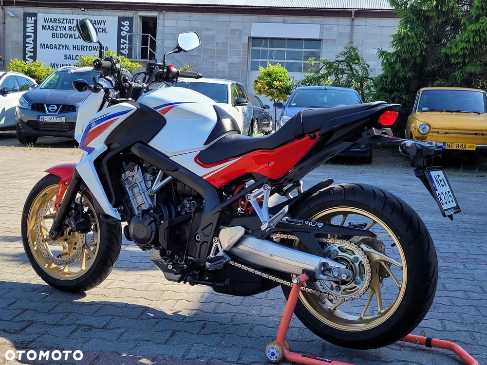 Honda CB - 23