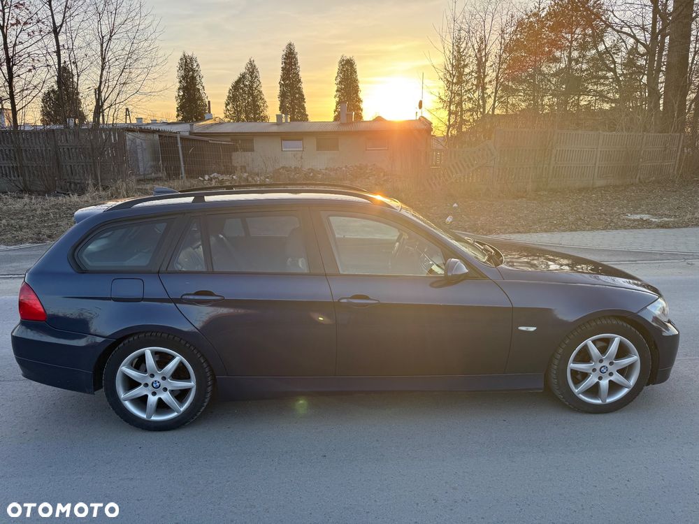 BMW Seria 3 2006 photo 2