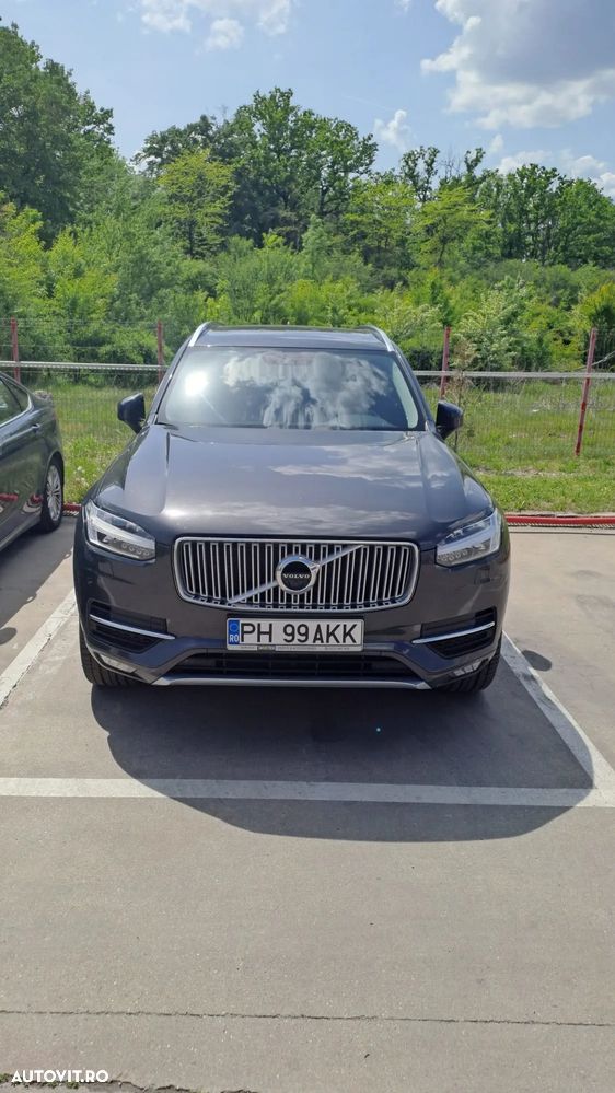 Volvo XC 90 - 1