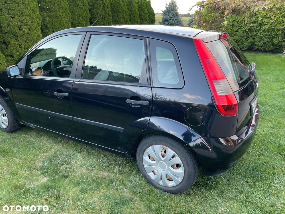 Ford Fiesta 1.3 - 9