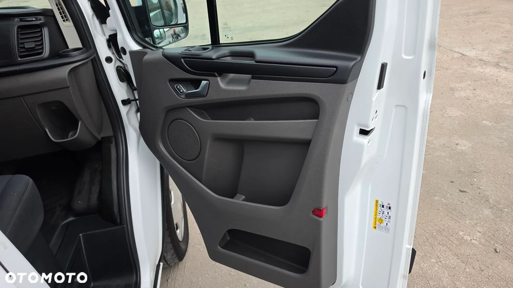 Ford Transit Custom - 21