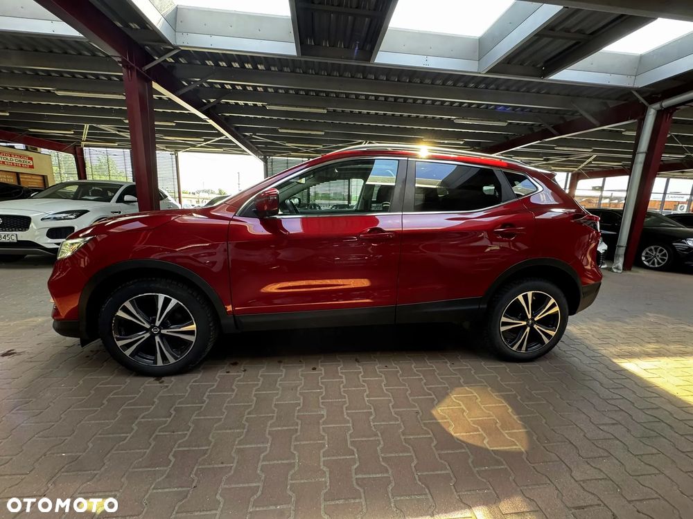 Nissan Qashqai 1.3 DIG-T N-Connecta DCT - 4