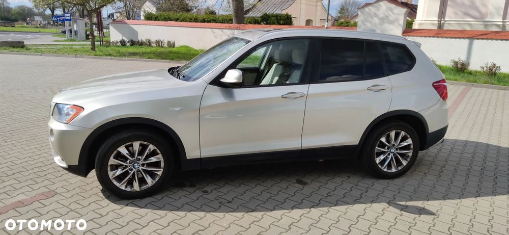 BMW X3 xDrive28i - 2