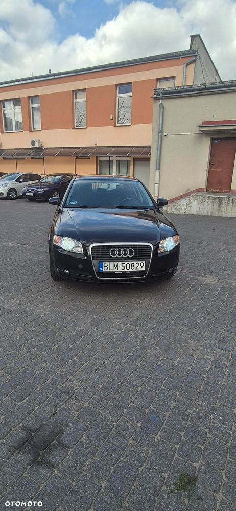 Audi A4 Limousine - 2