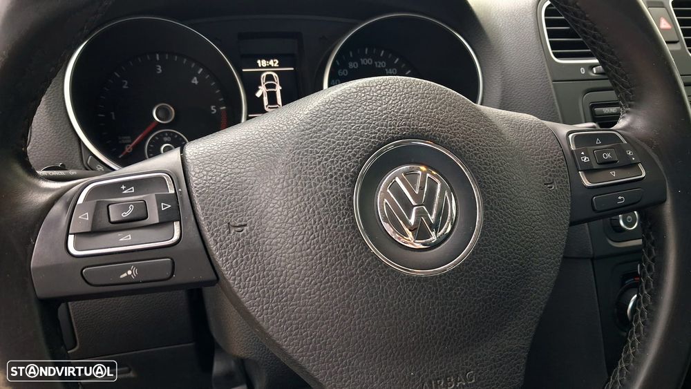 VW Golf 1.6 TDi Confortline - 8