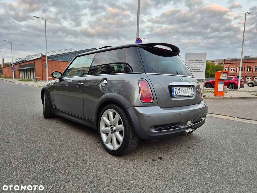 MINI Cooper S Standard - 8