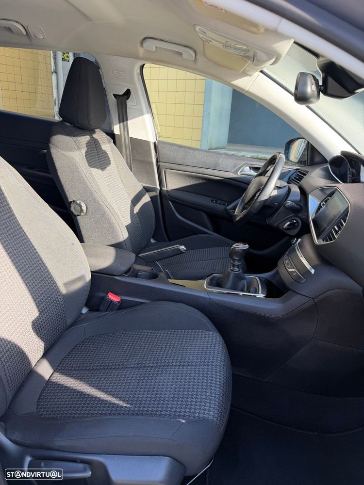 Peugeot 308 SW 1.5 BlueHDi Style J17 - 19