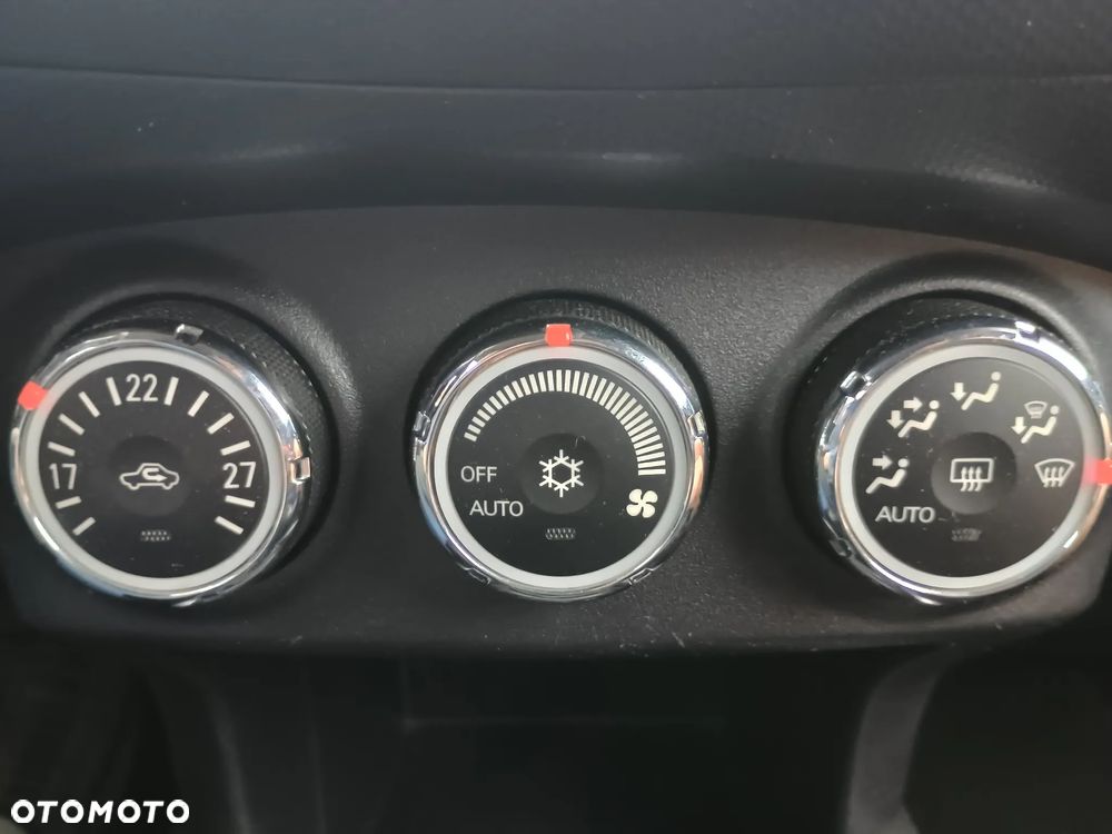 Mitsubishi Outlander 2.0 Intense 2WD - 15