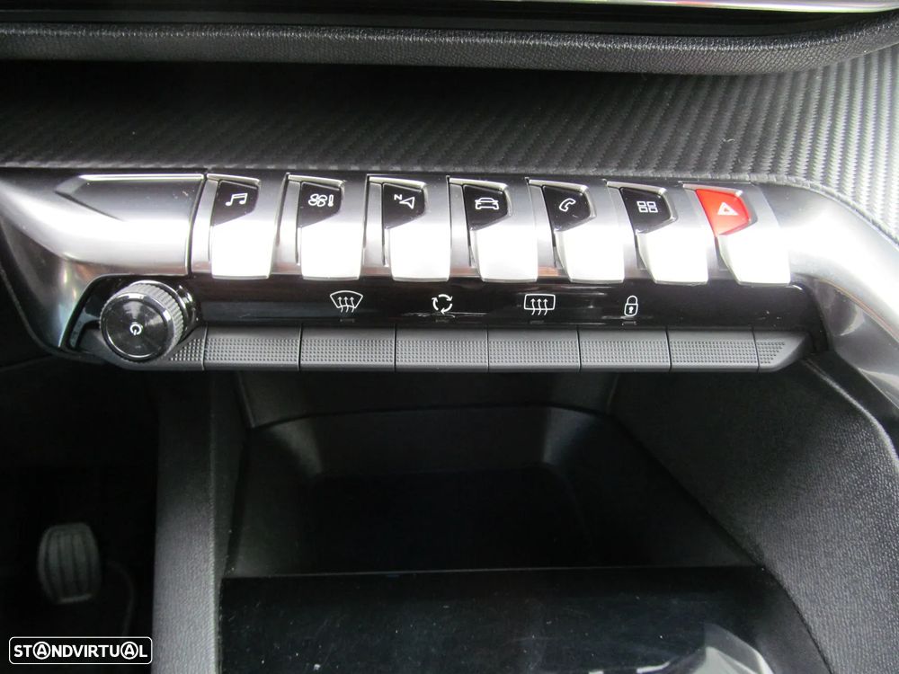 Peugeot 3008 PureTech 130 Stop & Start GPF Active Business-Pack - 17