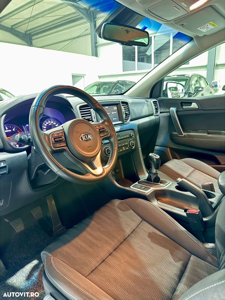 Kia Sportage 1.7 CRDI 2WD Edition 7 - 9