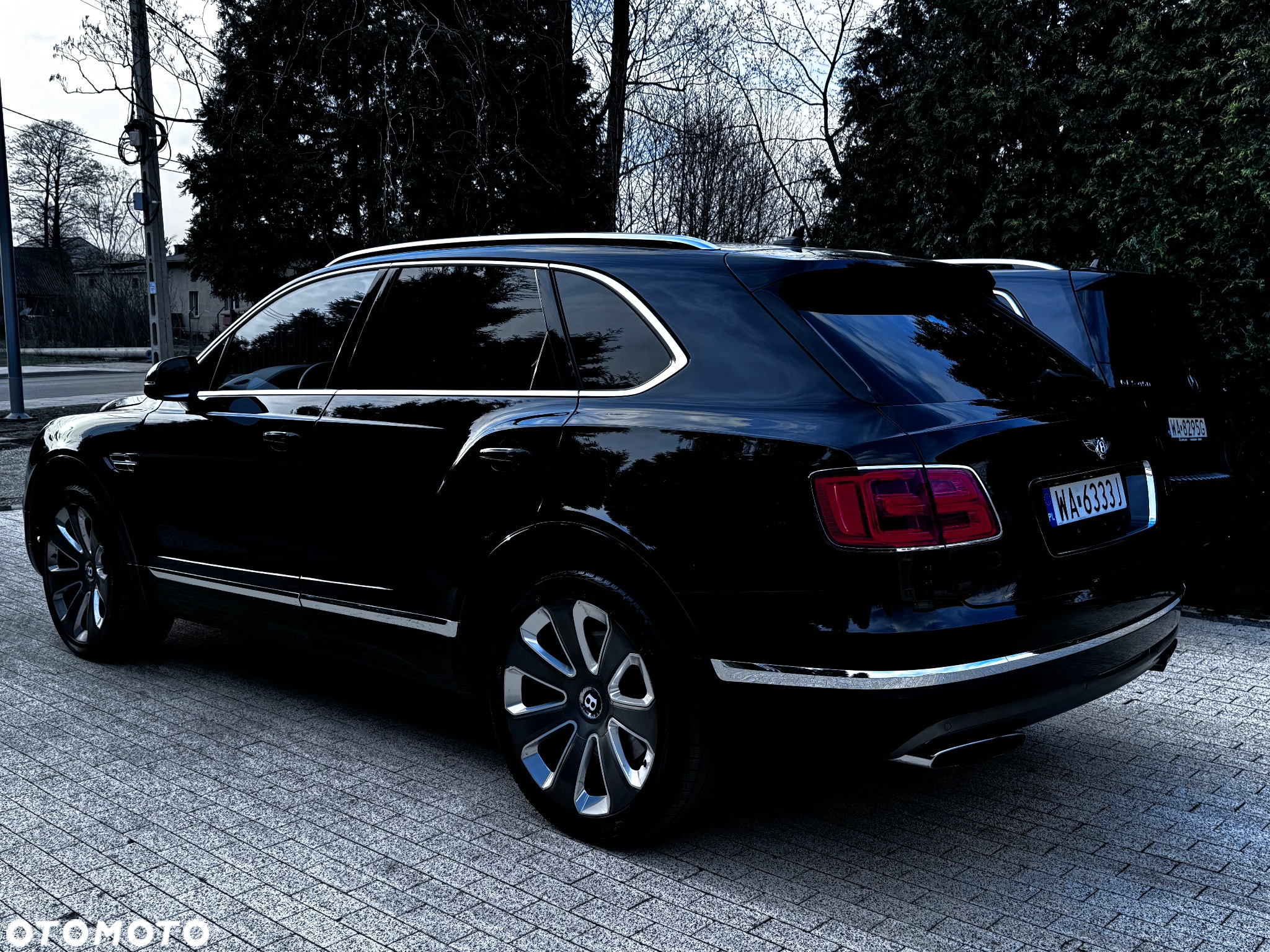 Bentley Bentayga W12 Mulliner - 29