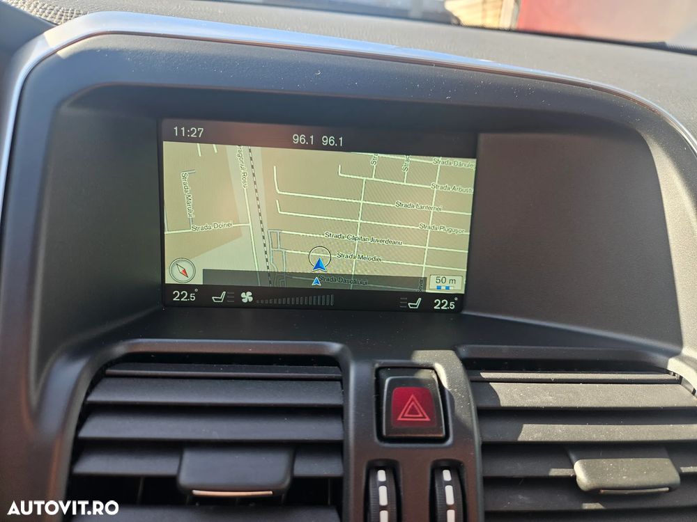 Volvo XC 60 D3 Geartronic Momentum - 12