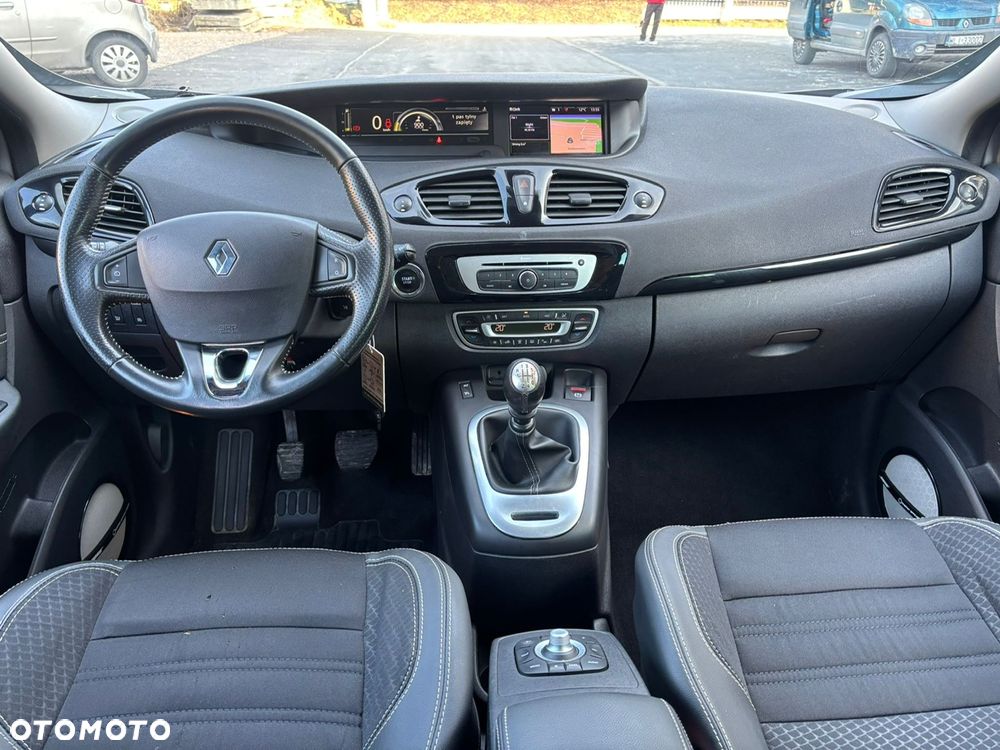 Renault Grand Scenic Energy dCi 130 Start & Stop Bose Edition - 10