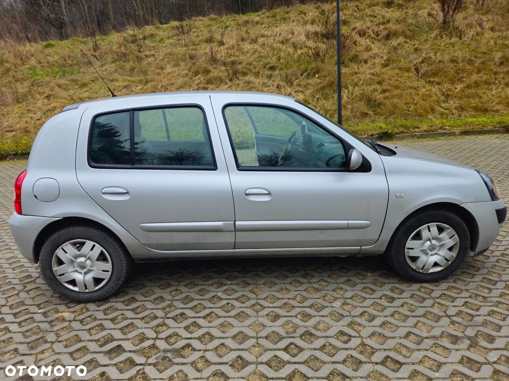 Renault Clio 1.5 dCi Campus - 4