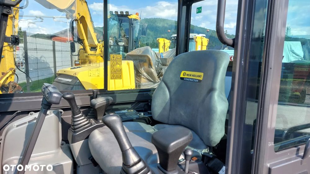 New Holland E19C - 8