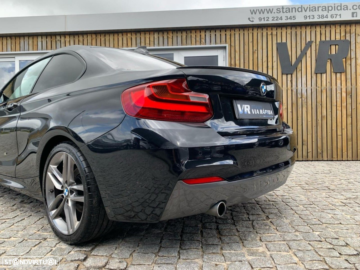BMW 218 - 24