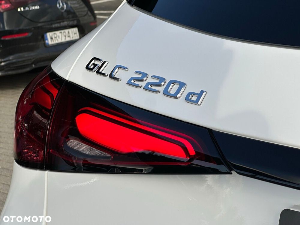 Mercedes-Benz GLC 220 d mHEV 4-Matic AMG Line - 10