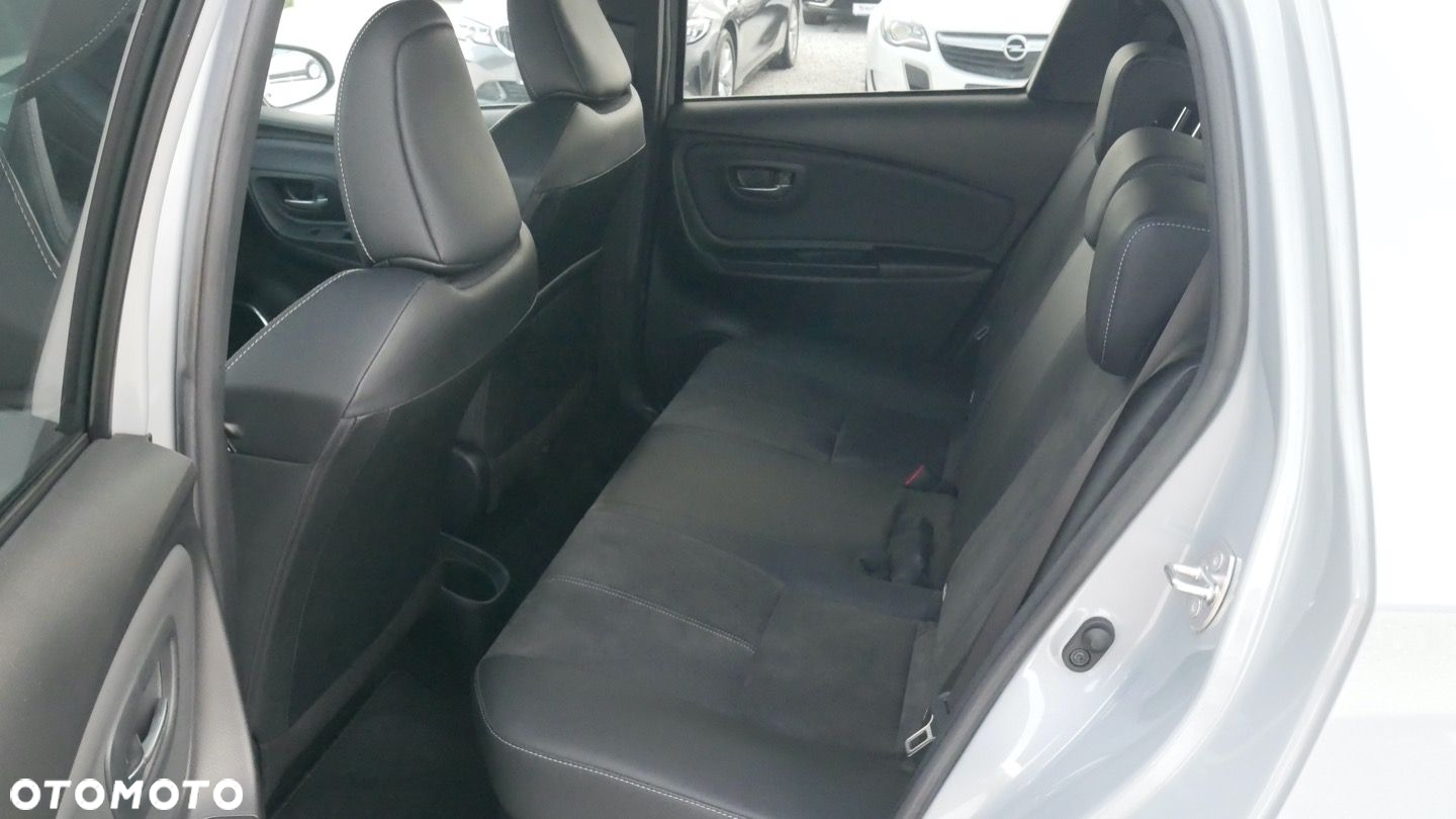 Toyota Yaris - 17