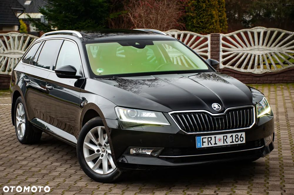 Skoda Superb 2.0 TDI 4x4 DSG Premium Edition - 31