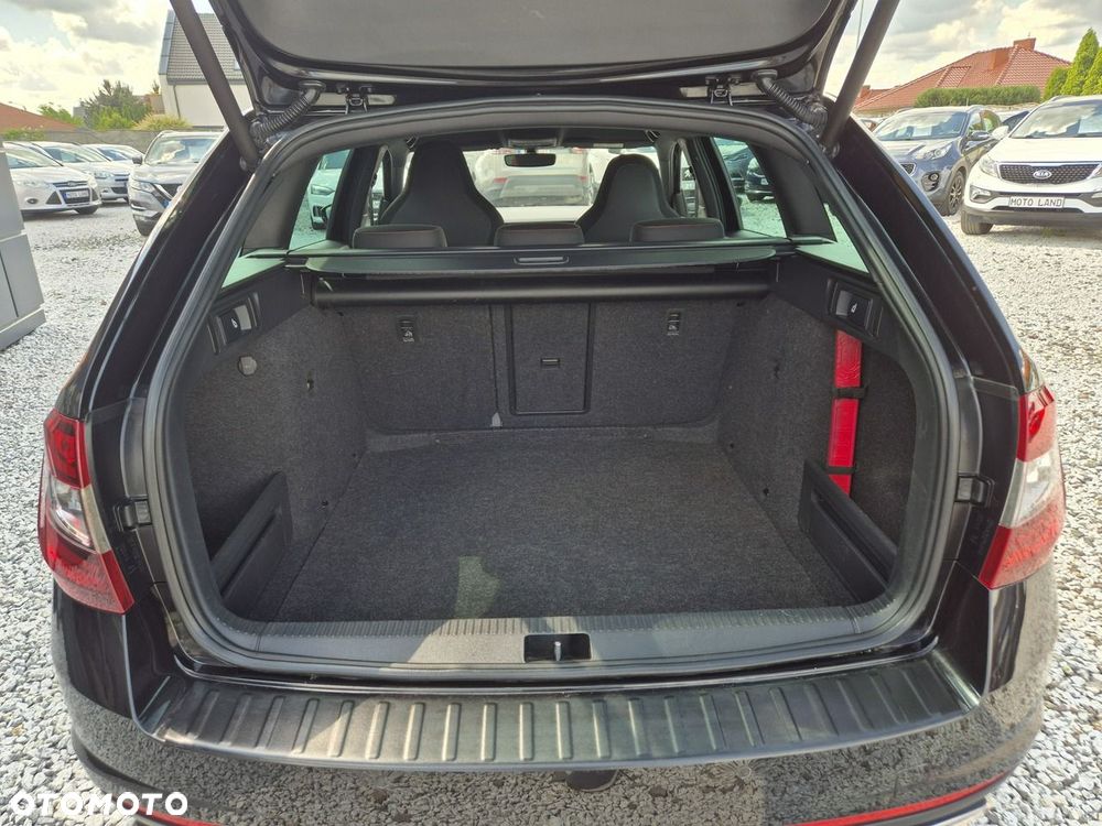 Skoda Octavia 2.0 TDI 4x4 DSG RS - 12