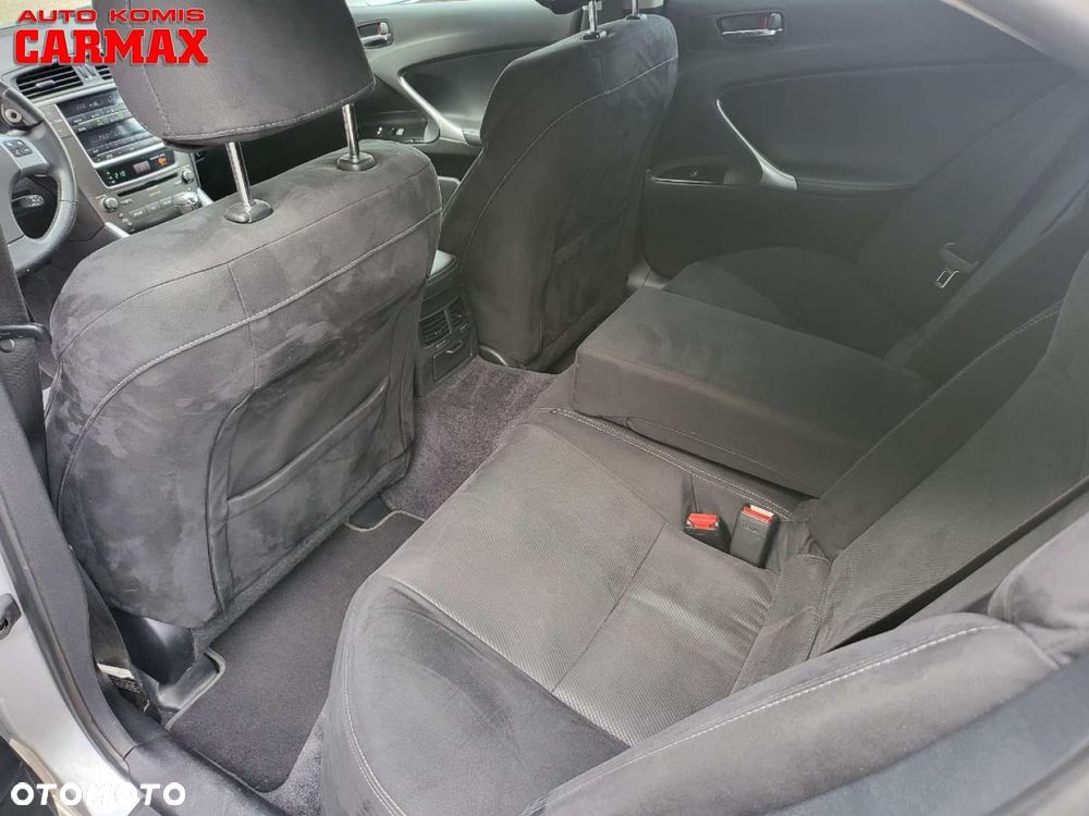 Lexus IS - 25