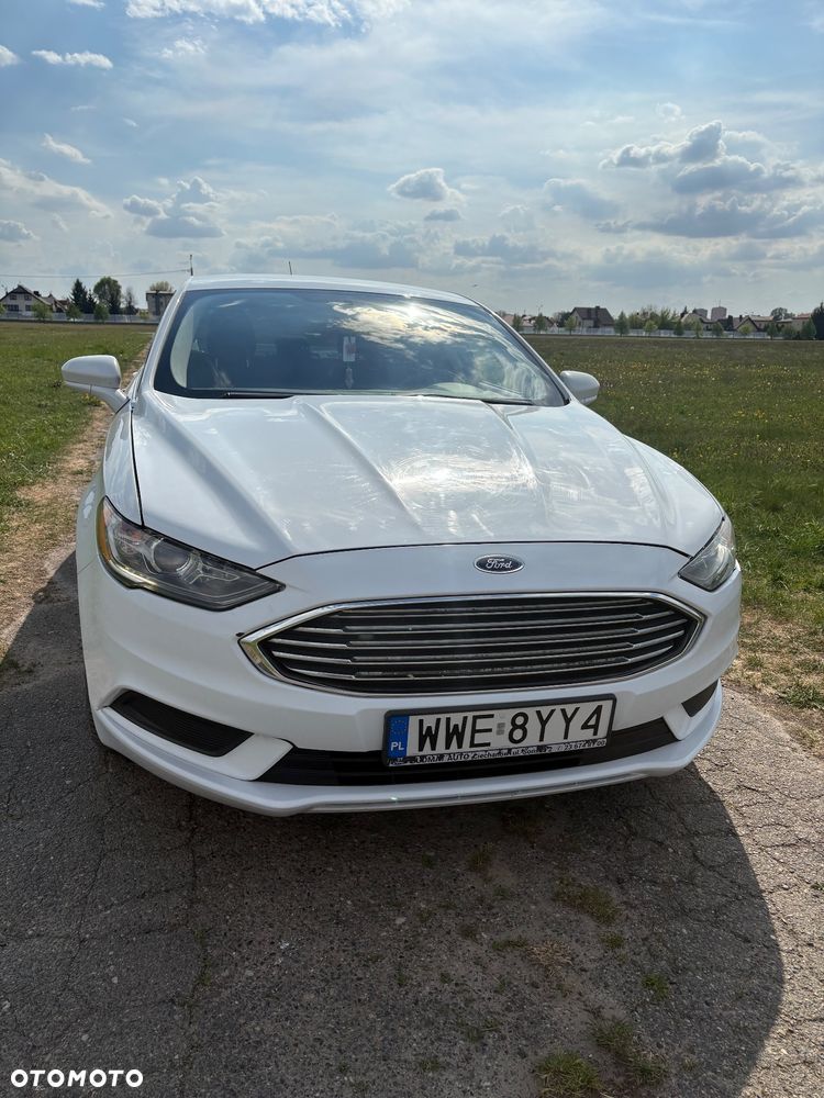 Ford Fusion - 12