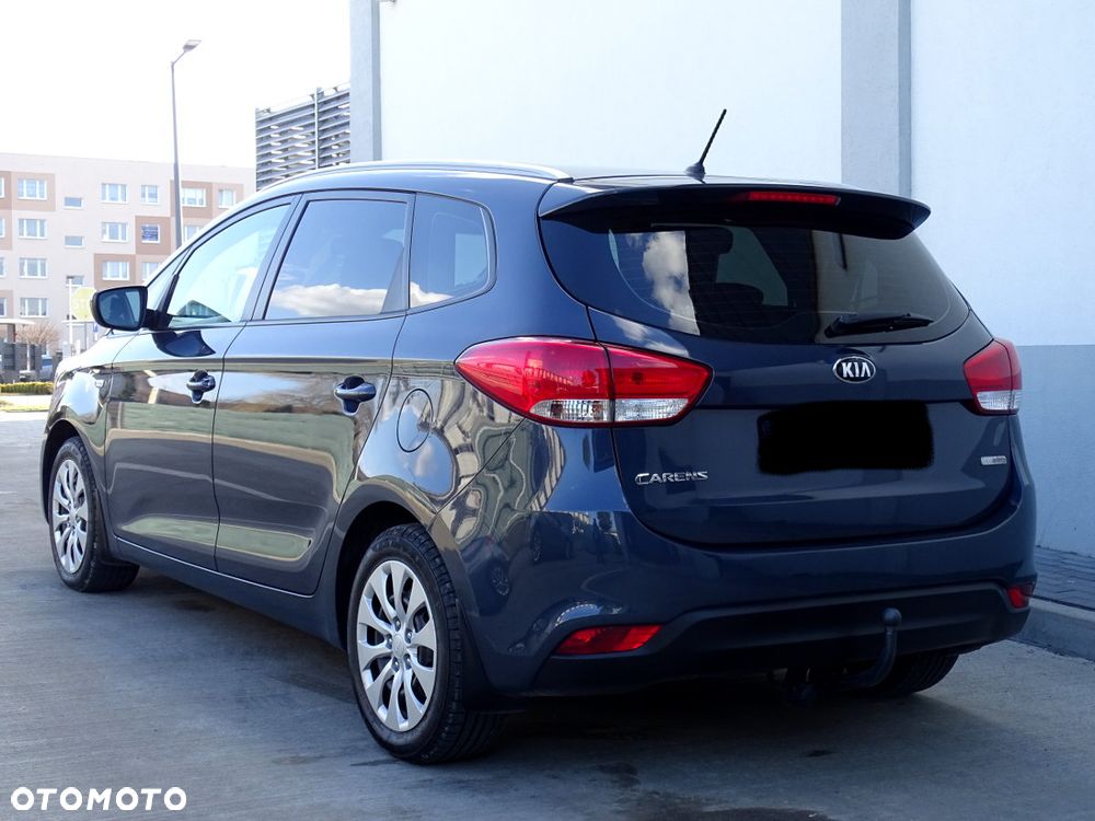 Kia Carens 1.7 CRDi M 7os EU6 - 8