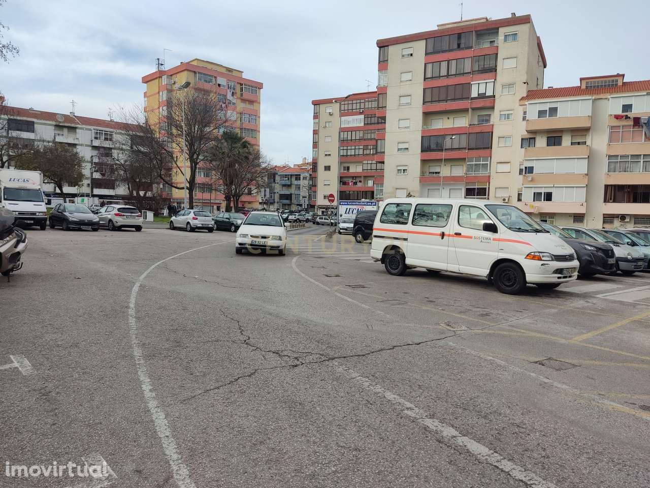 2 Lojas com condições de financiamento unicas - CC Paivas - Grande imagem: 3/8