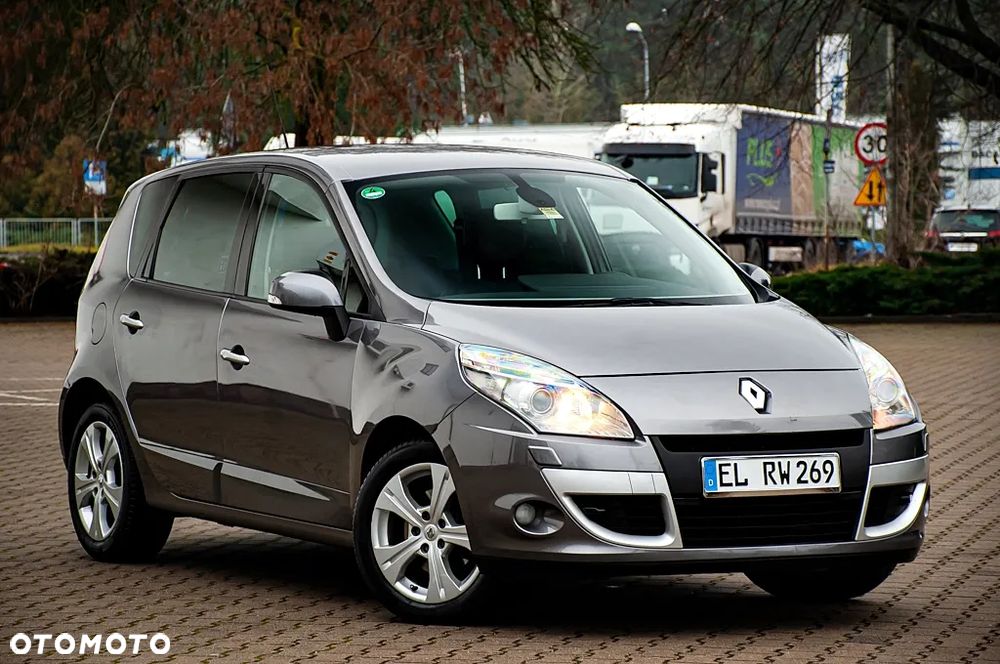 Renault Scenic 2.0 16V Privilege CVT - 13