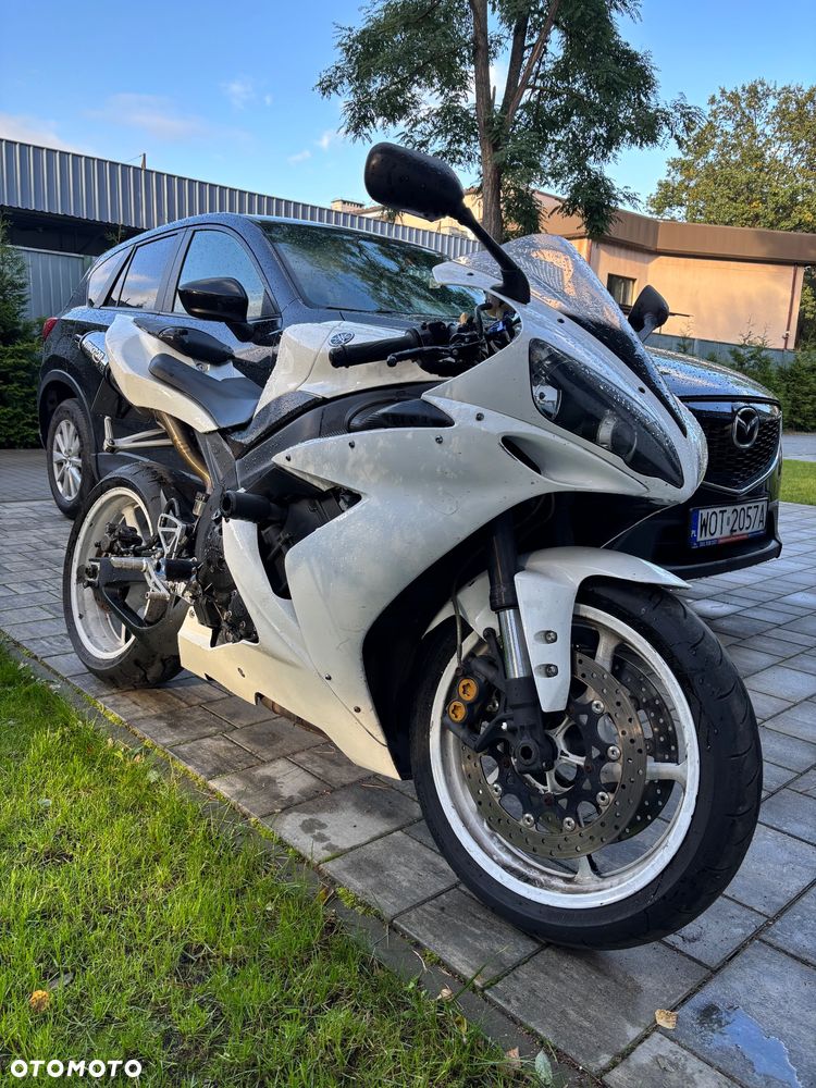 Yamaha R1